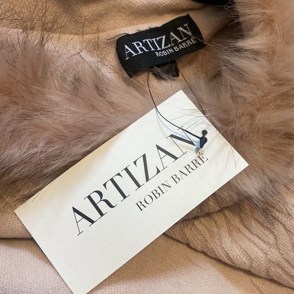 Artizan Faux Fur Poncho - Picture 2 of 2